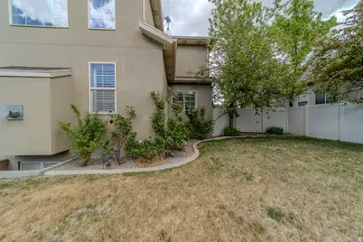 598 E Hollow Rd, Draper, UT 84020 - Photo 19