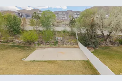 598 E Hollow Creek Rd, Draper, UT 84020 - Photo 11