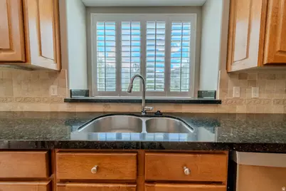 598 E Hollow Creek Rd, Draper, UT 84020 - Photo 35