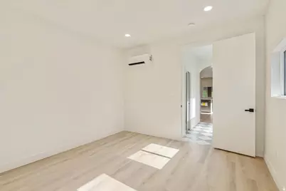 740 E 100 S, Salt Lake City, UT 84102 - Photo 25