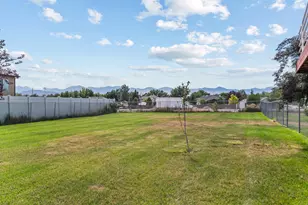 328 E Heather Ridge Circle, Sandy, UT 84070 - Photo 27