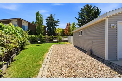 1925 S Main St, Bountiful, UT 84010 - Photo 31