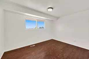 1453 S Valhalla Dr E, Clearfield, UT 84015 - Photo 15