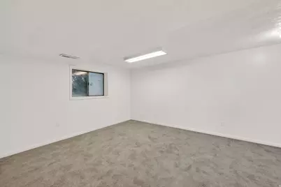 1453 S Valhalla Dr E, Clearfield, UT 84015 - Photo 19
