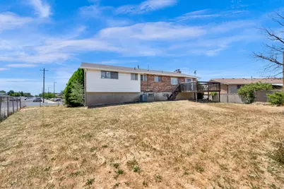 1453 S Valhalla Dr E, Clearfield, UT 84015 - Photo 27