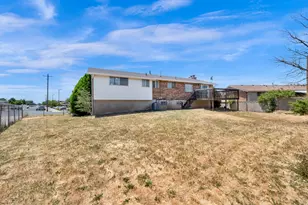 1453 S Valhalla Dr E, Clearfield, UT 84015 - Photo 27