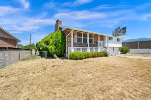 1453 S Valhalla Dr E, Clearfield, UT 84015 - Photo 25