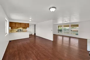 1453 S Valhalla Dr E, Clearfield, UT 84015 - Photo 5