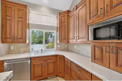 1478 W Crosspark Dr, Taylorsville, UT 84123 - Photo 7