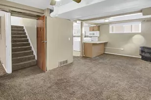 4385 S 250 W, Washington Terrace, UT 84405 - Photo 17