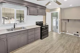 4385 S 250 W, Washington Terrace, UT 84405 - Photo 9
