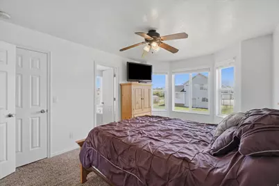 5576 S 4100 W, Roy, UT 84067 - Photo 19