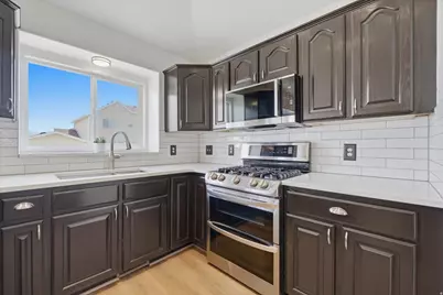 5576 S 4100 W, Roy, UT 84067 - Photo 7
