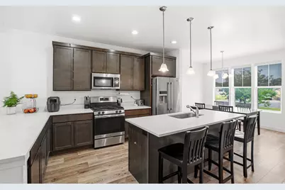 793 E 975 N, Layton, UT 84041 - Photo 9