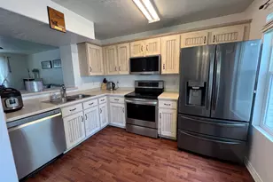 7966 N Dundee Dr, Eagle Mountain, UT 84005 - Photo 7