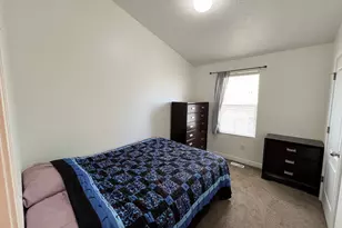 7966 N Dundee Dr, Eagle Mountain, UT 84005 - Photo 17