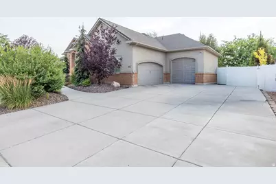 1062 S 2450 W, Syracuse, UT 84075 - Photo 5