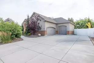 1062 S 2450 W, Syracuse, UT 84075 - Photo 5