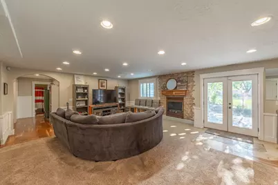 1062 S 2450 W, Syracuse, UT 84075 - Photo 31