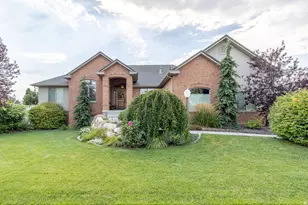 1062 S 2450 W, Syracuse, UT 84075 - Photo 3