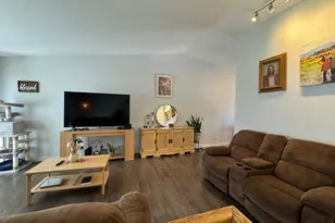 1542 W Crystal Ridge Dr S, West Jordan, UT 84084 - Photo 5