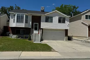 1542 W Crystal Ridge Dr S, West Jordan, UT 84084 - Photo 1
