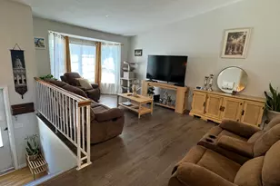 1542 W Crystal Ridge Dr S, West Jordan, UT 84084 - Photo 3