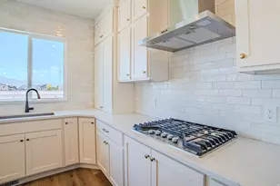 45 N Scarlet Maple Rd, Vineyard, UT 84059 - Photo 11