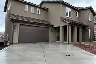438 N Stone Mountain Dr, Saint George, UT 84770 - Photo 1