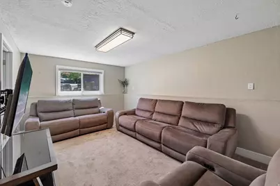 2605 S Bryant Dr, Magna, UT 84044 - Photo 19