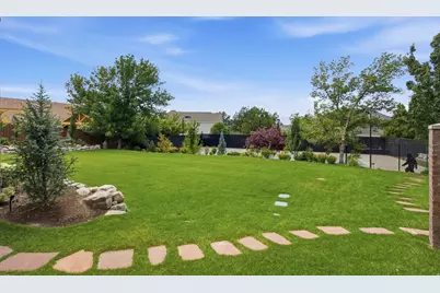12308 S Mariah Cir E, Draper, UT 84020 - Photo 243