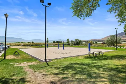 337 E Pavilion Cir, Saratoga Springs, UT 84045 - Photo 41