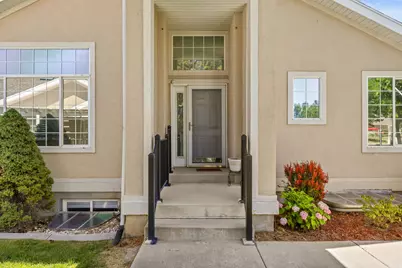 337 E Pavilion Cir, Saratoga Springs, UT 84045 - Photo 5