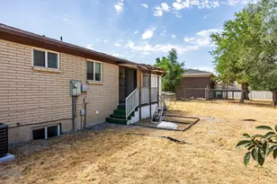 9810 S Darin Dr, Sandy, UT 84070 - Photo 23