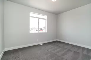 3321 W 850 N, Layton, UT 84041 - Photo 17