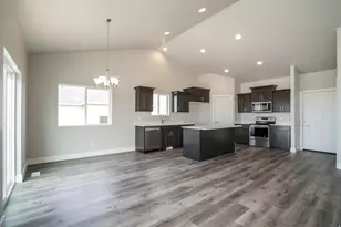 3321 W 850 N, Layton, UT 84041 - Photo 7