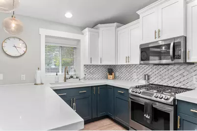 13076 S 2730 W, Riverton, UT 84065 - Photo 15