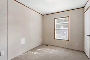 2875 N Hillfield Rd W, Layton, UT 84041 - Photo 23