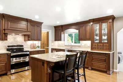 1466 Oakridge Dr, Layton, UT 84040 - Photo 7