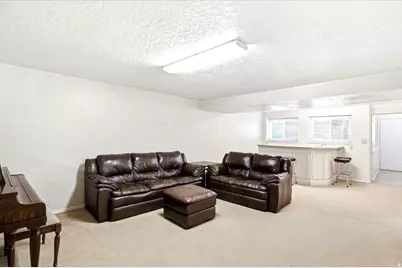 1466 Oakridge Dr, Layton, UT 84040 - Photo 29
