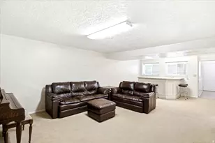 1466 Oakridge Dr, Layton, UT 84040 - Photo 29