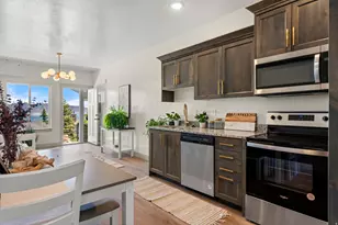 939 N Harbor Village Dr E, Garden City, UT 84028 - Photo 7
