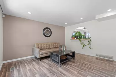 9890 S Tonya Dr, Sandy, UT 84070 - Photo 11