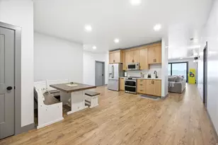 571 W Coopers Cir, Garden City, UT 84028 - Photo 33