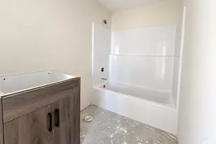 1068 N Summit View Dr W, Harrisville, UT 84404 - Photo 9