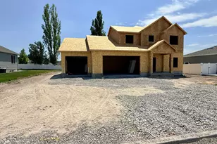 158 W 510 N, Smithfield, UT 84335 - Photo 3