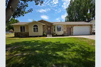 385 S 650 E, Hyrum, UT 84319 - Photo 1