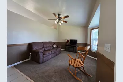 385 S 650 E, Hyrum, UT 84319 - Photo 7