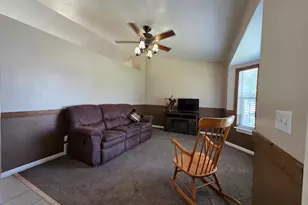 385 S 650 E, Hyrum, UT 84319 - Photo 7