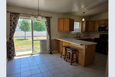 385 S 650 E, Hyrum, UT 84319 - Photo 9
